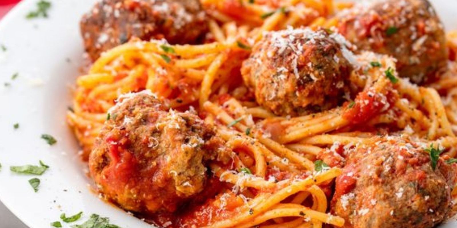 Spaghetti Spaghetti With Super Hidden Veggies - Recipe of the Month - Early Learning Centre