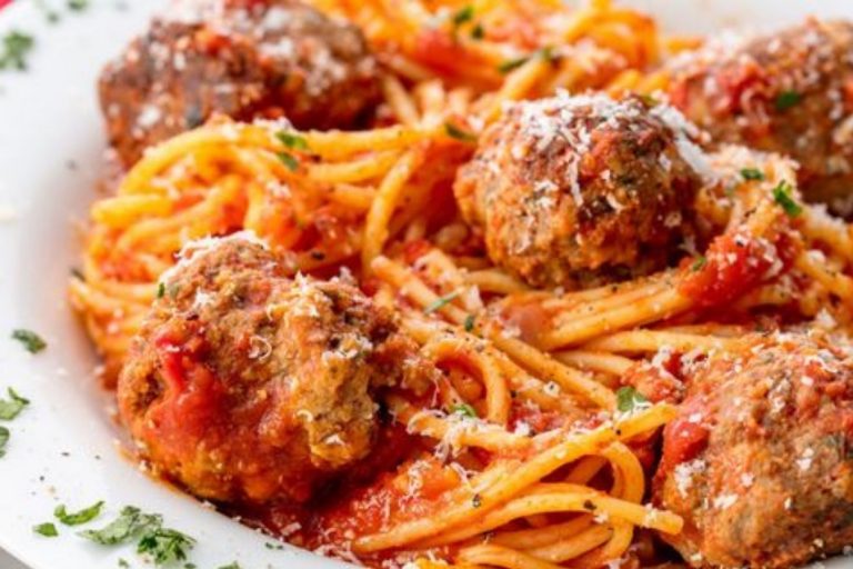 Spaghetti Spaghetti With Super Hidden Veggies - Recipe of the Month - Early Learning Centre