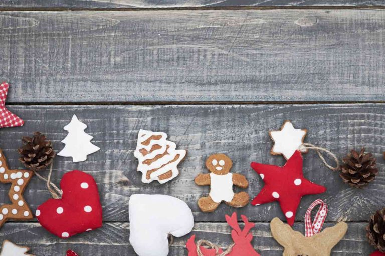 cupcake-garland Cupcake Garland - DIY of the Month - You ELC