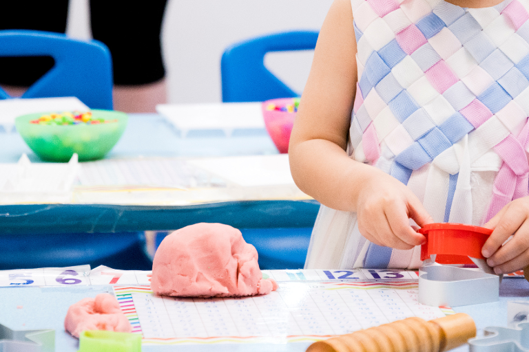 Unleashing Creativity through Child-Focused Arts and Crafts creativity through child focused arts & crafts | Your ELC blog image